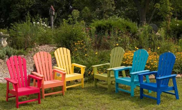 recycled plastic chairs